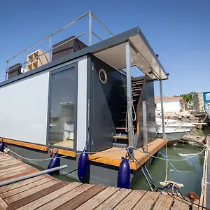  Hotel en barco The Boathouse Company - Casa Flotante Experience - Real Club Nautico,